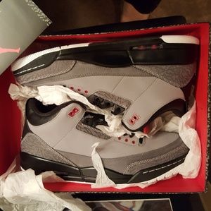 DS Jordan Stealth 3s